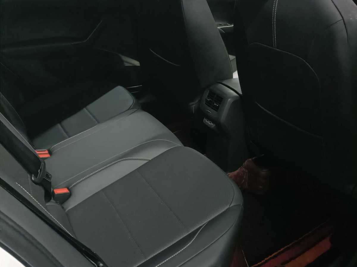 Volkswagen T-Cross 2019 #8 Volkswagen T-Cross 2019 car image #8