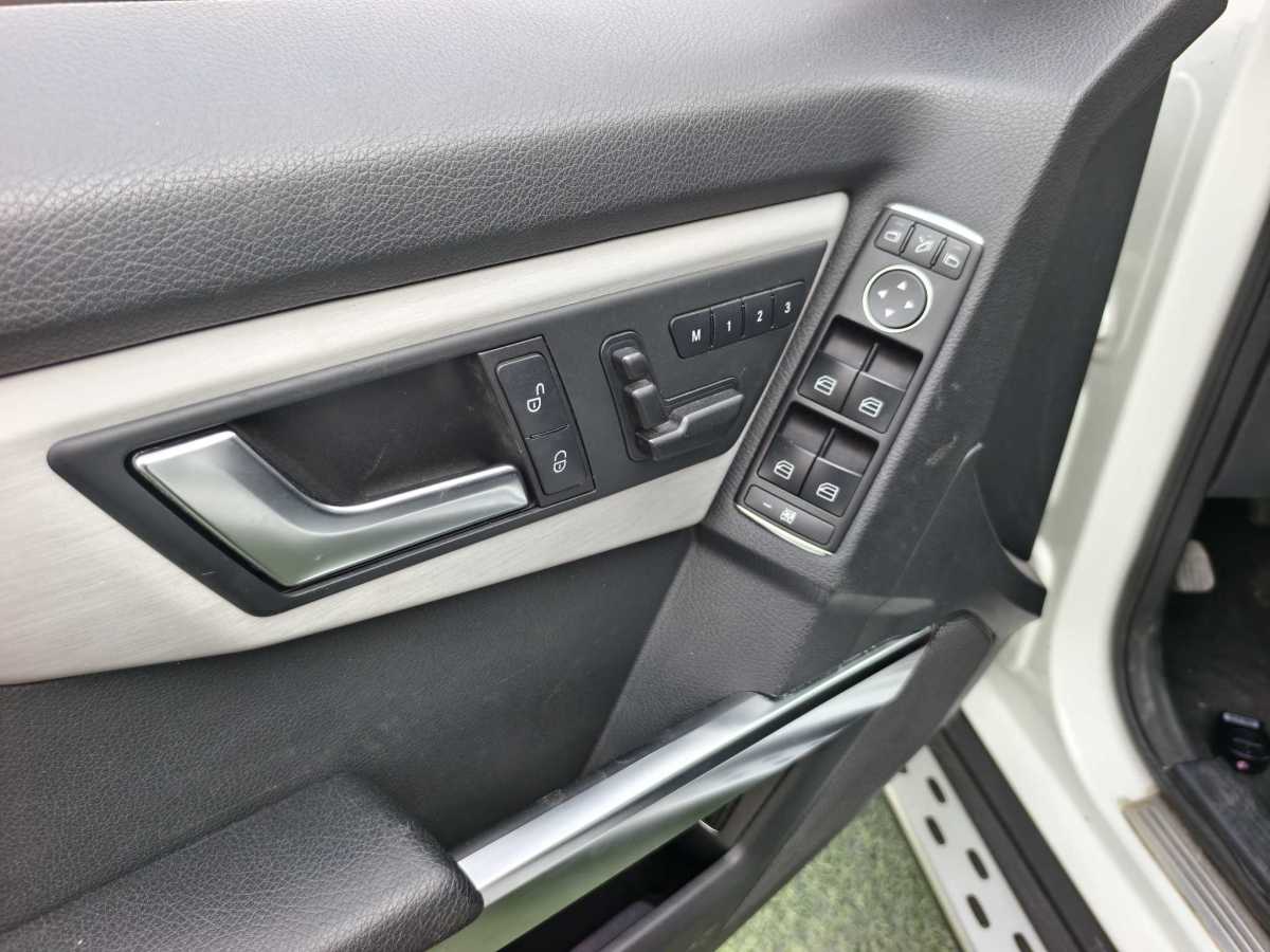 Mercedes-Benz GLK Class 2013 car image #8