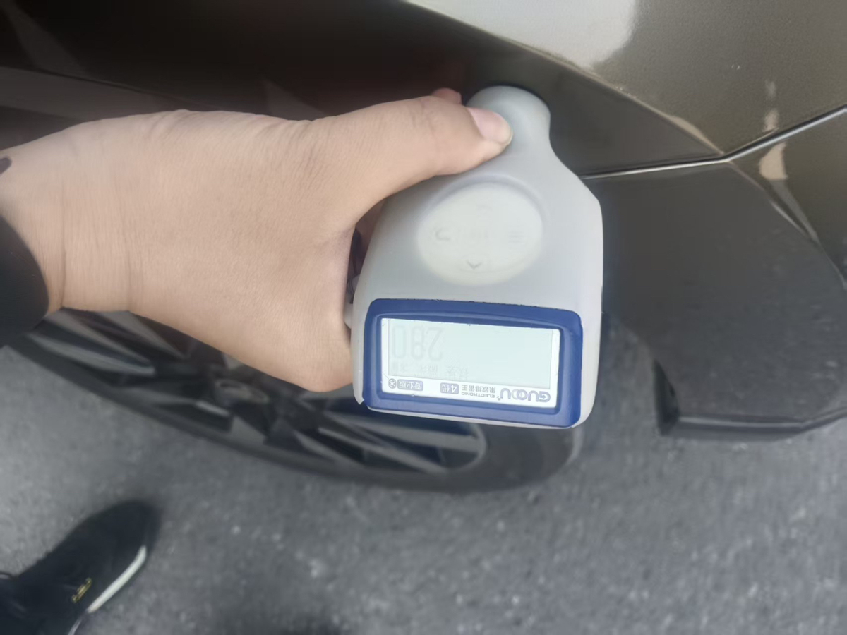 Skoda Karoq 2018 car image #8