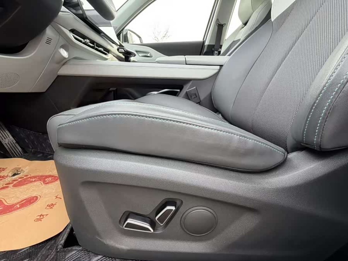 Changan UNI-Z 2024 car image #8