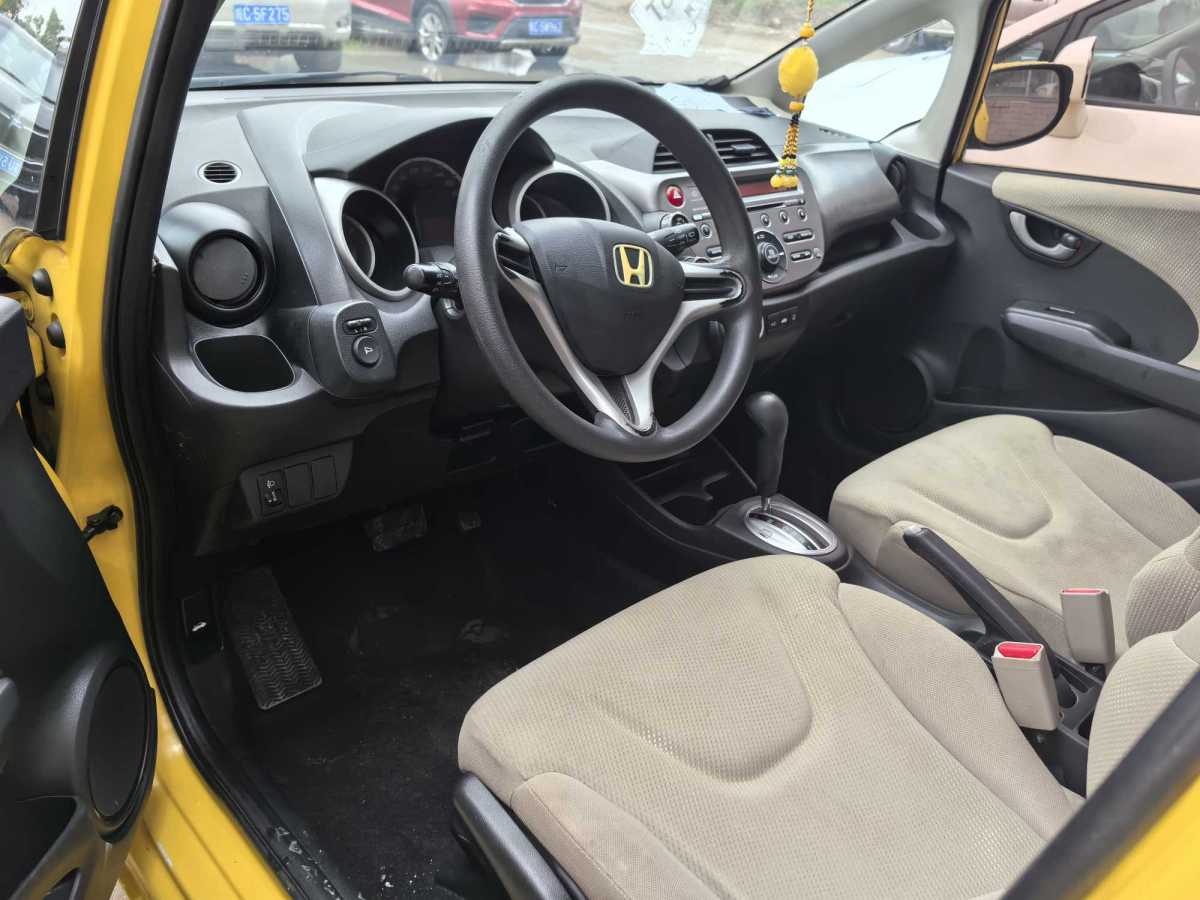 Honda Fit 2011 صورة سيارة #8