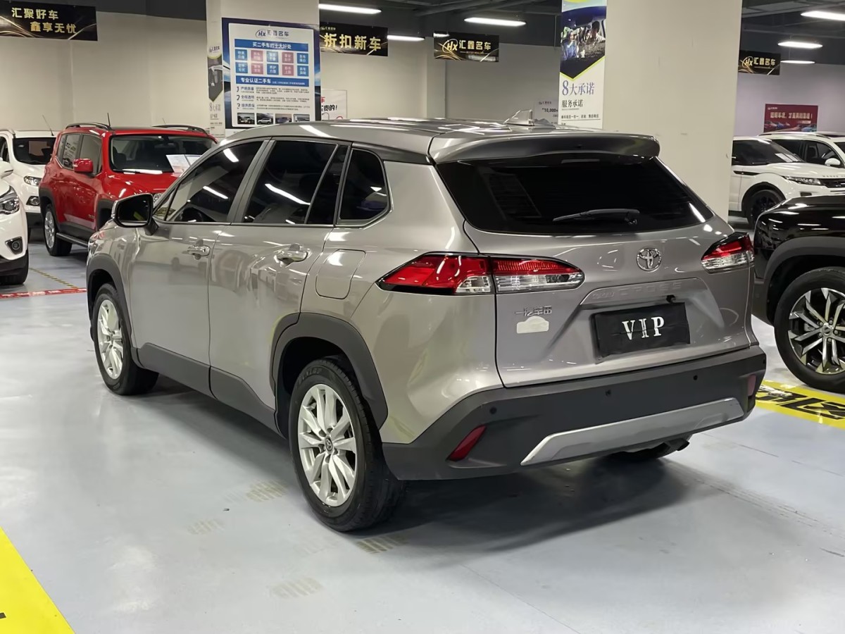 Toyota Corolla Cross 2024 immagine di auto #8