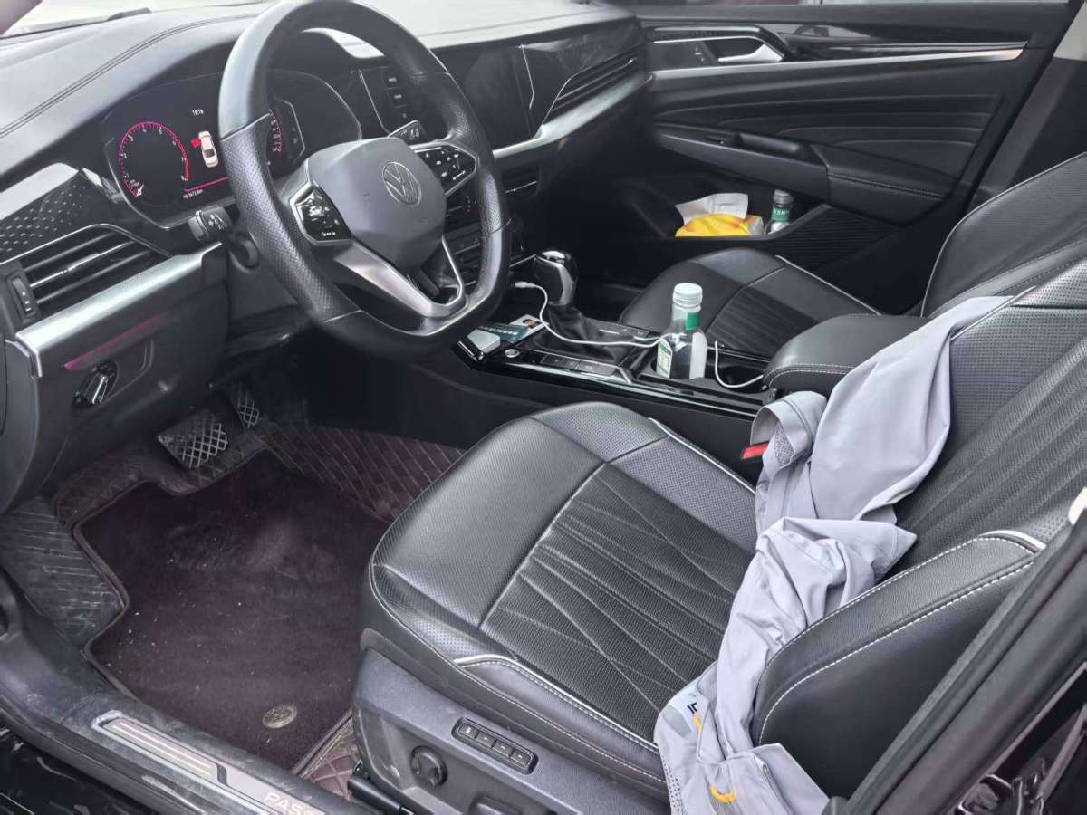 Volkswagen Passat 2023 car image #8
