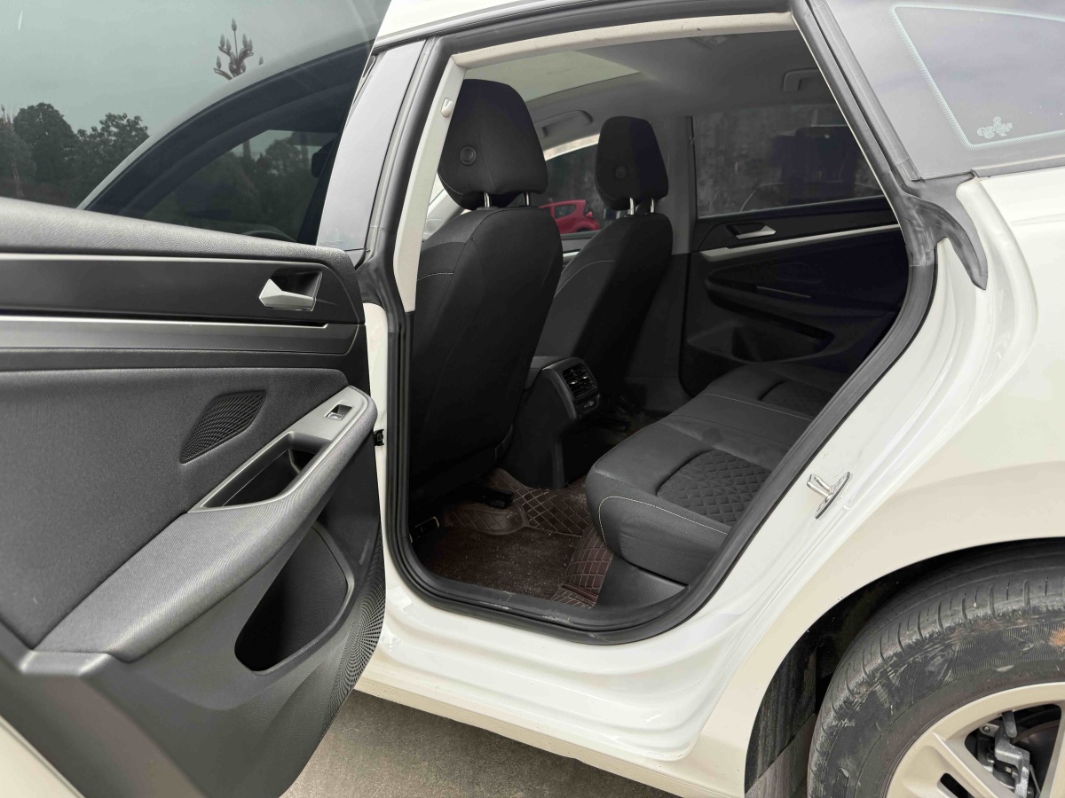 Volkswagen Lamando 2024 car image #8