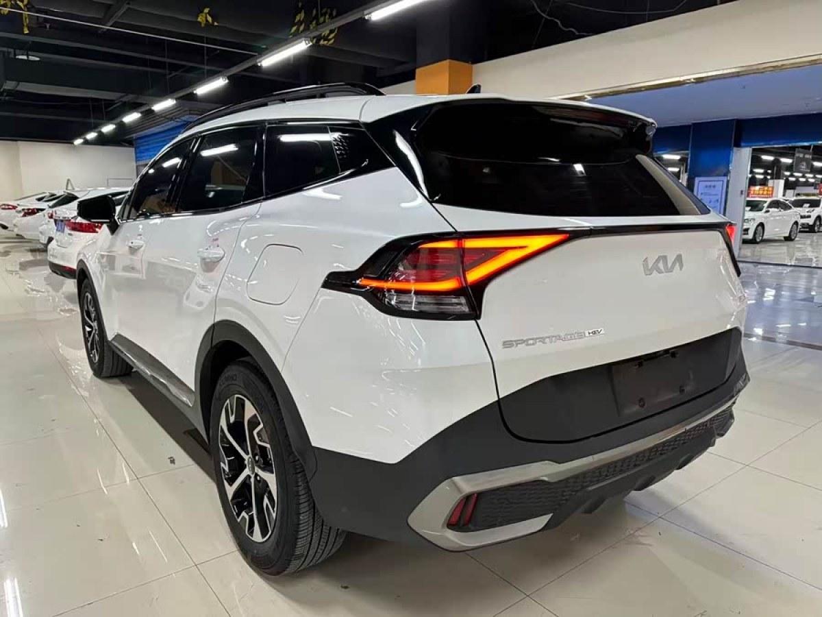 起亚 狮铂拓界 2023 汽车图片 #8