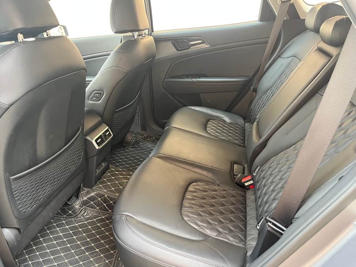 起亚 狮铂拓界 2022 汽车图片 #8