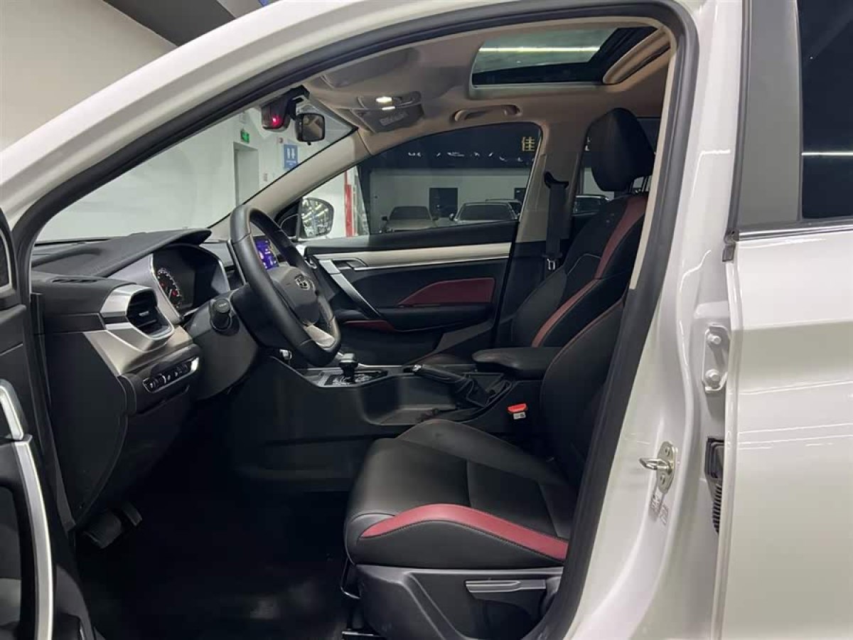 GEELY Coolray 2022 car image #8