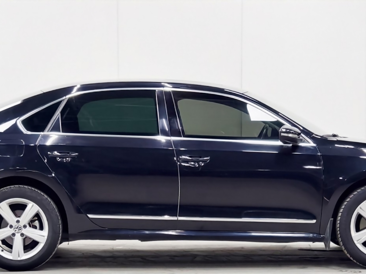 Volkswagen 2015 car image #8