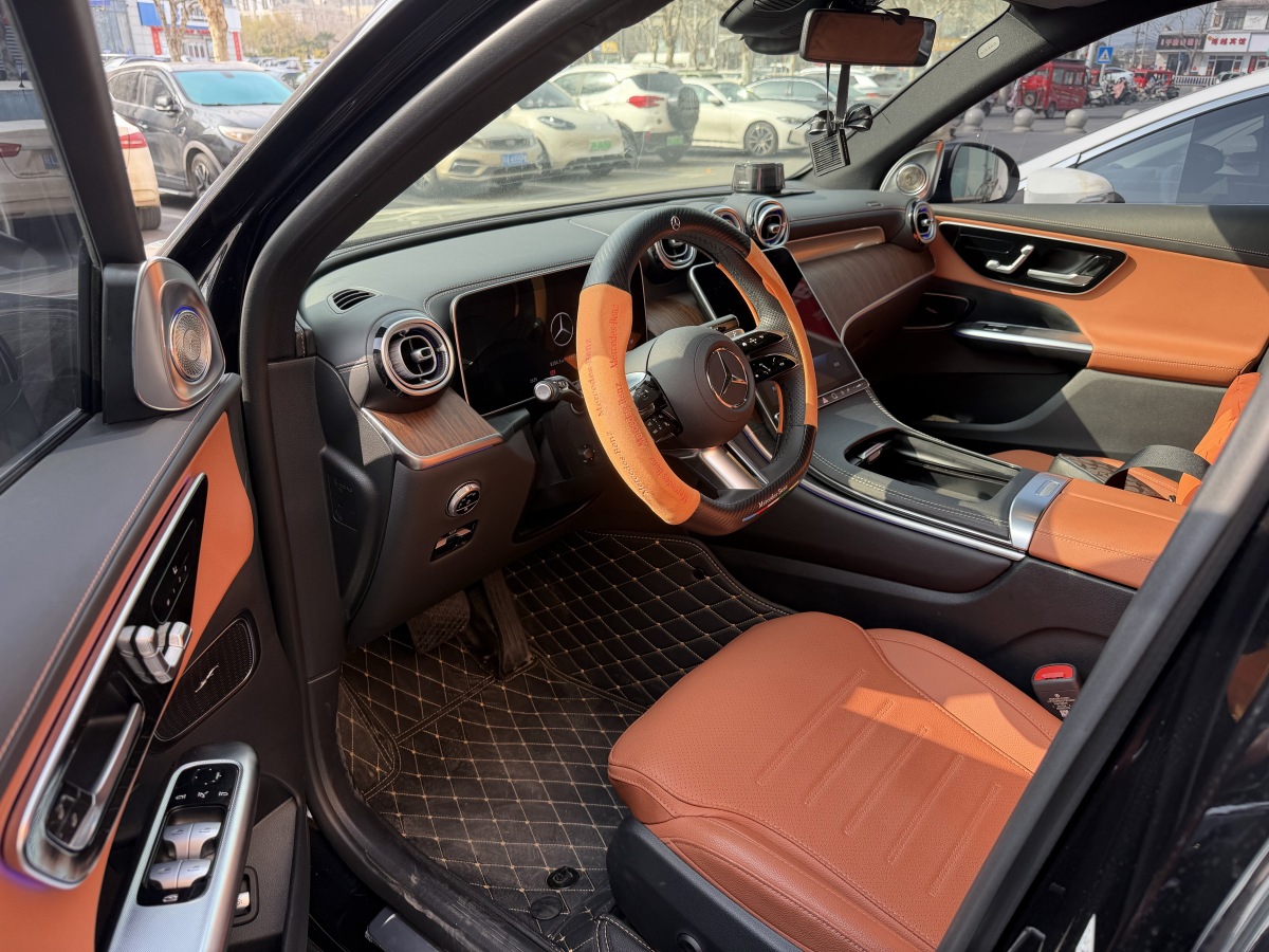 Mercedes-Benz GLC Class 2025 car image #8