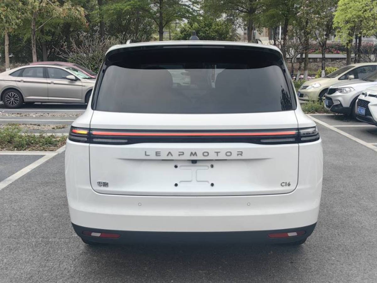 零跑汽车 零跑C16 2024 汽车图片 #8