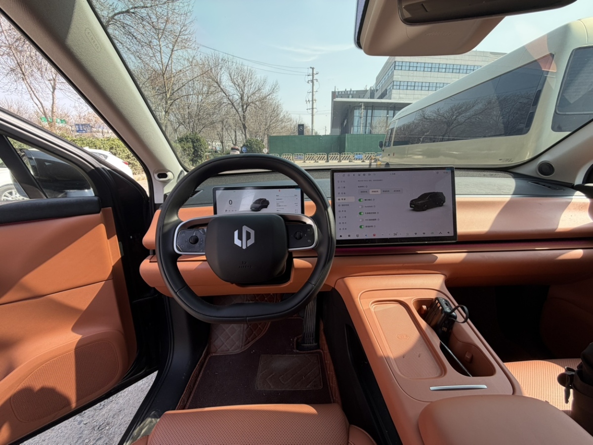 零跑汽车 零跑C16 2025 汽车图片 #8