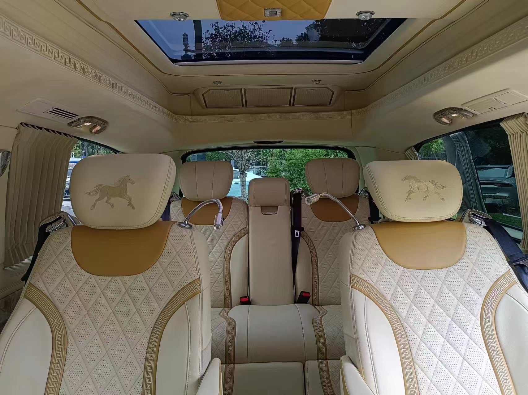 Mercedes-Benz V Class 2020 #8 Mercedes-Benz V Class 2020 car image #8