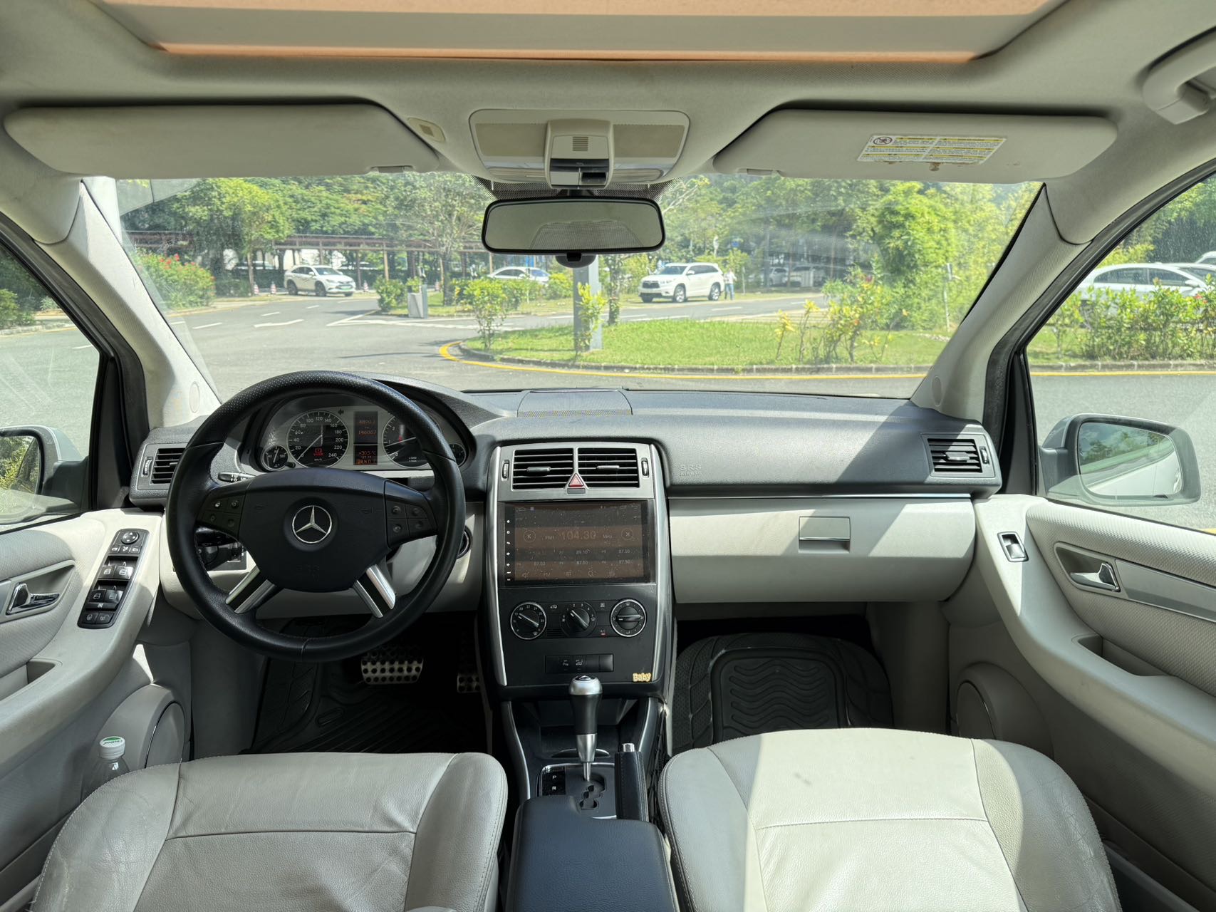 Mercedes-Benz B Class 2010 #8 Mercedes-Benz B Class 2010 صورة سيارة #8