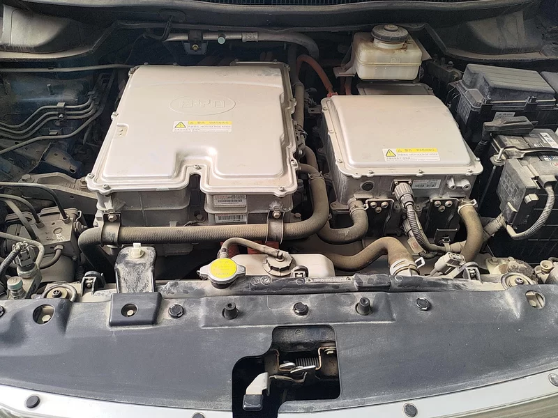 BYD e6 2015 #8 BYD e6 2015 car image #8