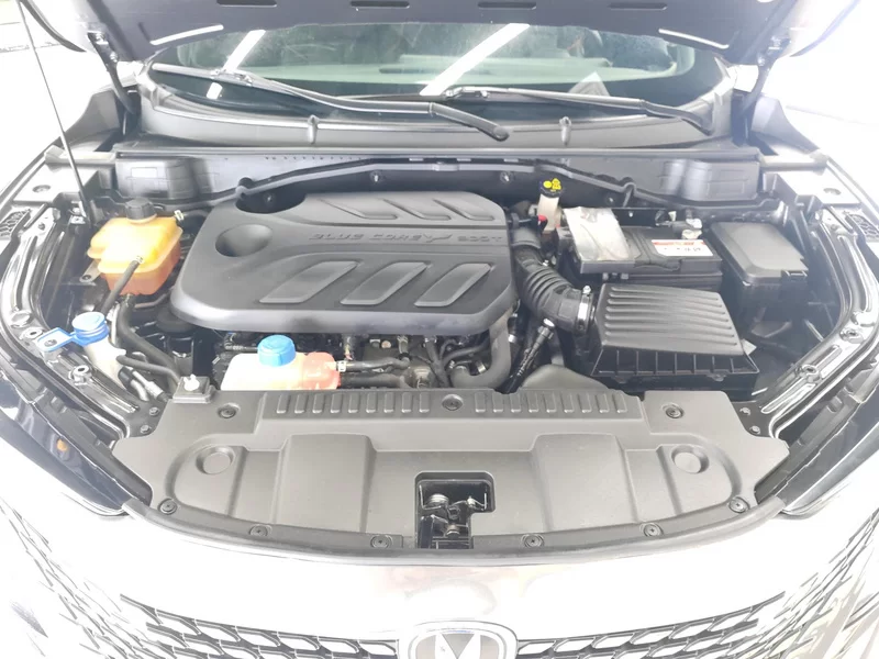 Changan UNI-T 2022 صورة سيارة #8