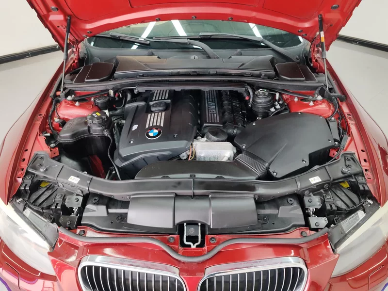 BMW 3 Series (Imported) 2010 immagine di auto #8