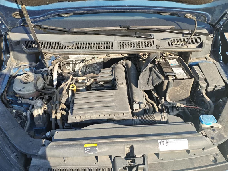 Volkswagen Touran 2018 car image #8