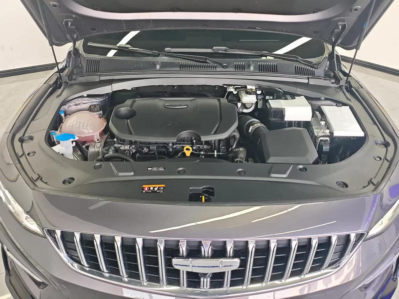 GEELY PrefaceL 2024 imagen de coche #8