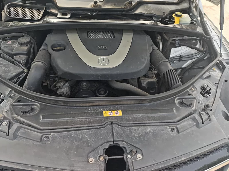 Mercedes-Benz R Class 2013 car image #8