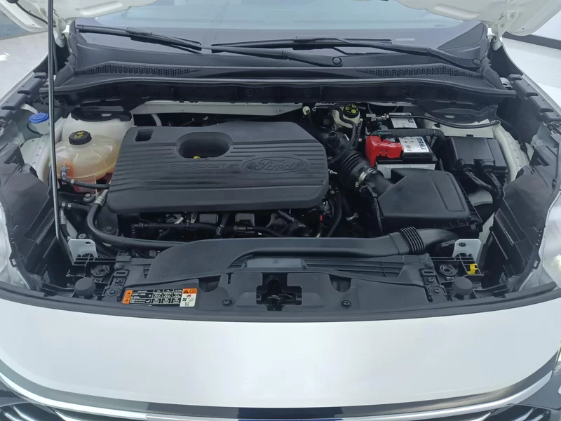 Ford Escape 2020 immagine di auto #8