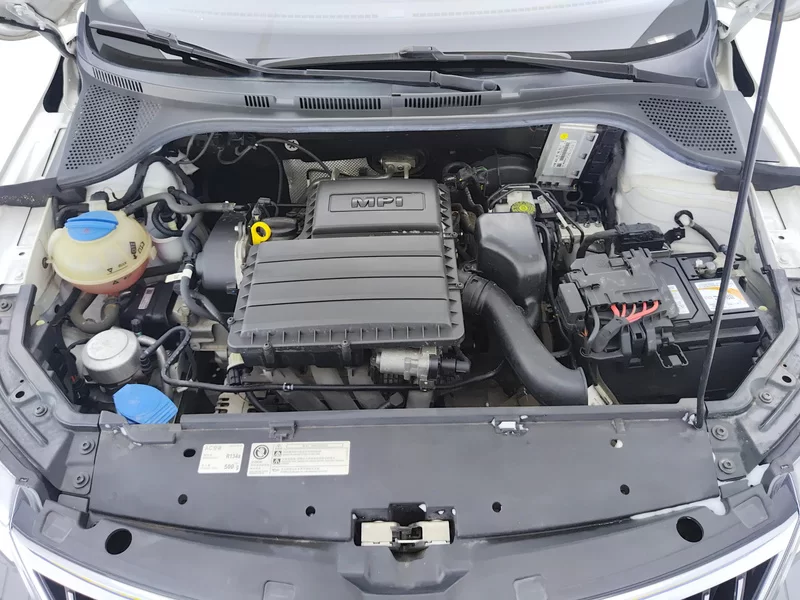 Skoda Rapid 2019 car image #8