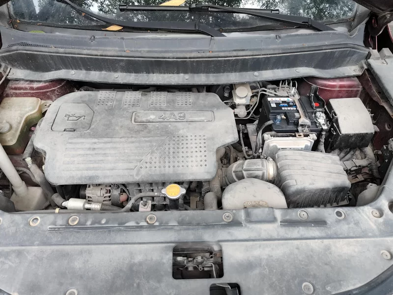 Forthing SX6 2016 #8 Forthing SX6 2016 car image #8