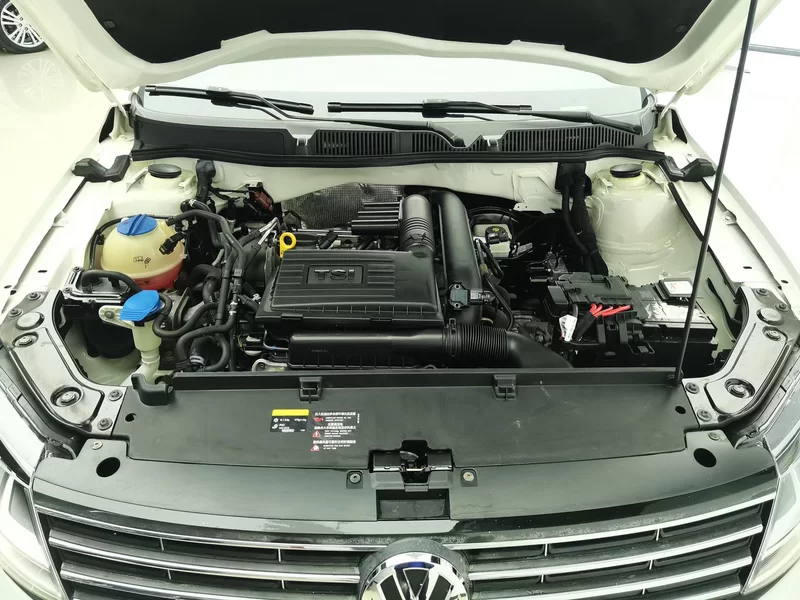 Volkswagen Gran Lavida 2018 immagine di auto #8