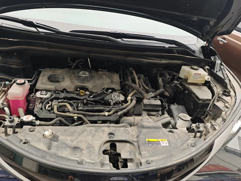 Toyota Sienna 2023 image de voiture #8