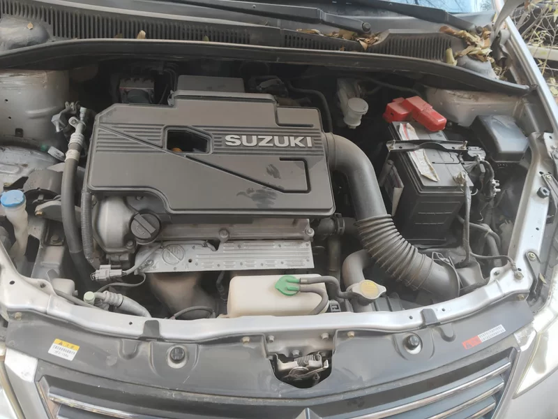 Suzuki SX4 Sedan 2012 image de voiture #8