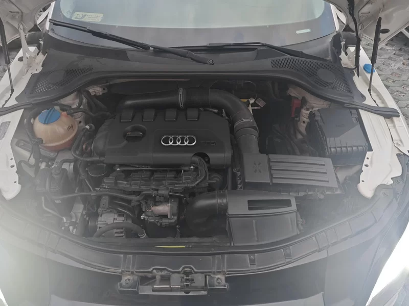 Audi TT RS 2012 #8 Audi TT RS 2012 car image #8