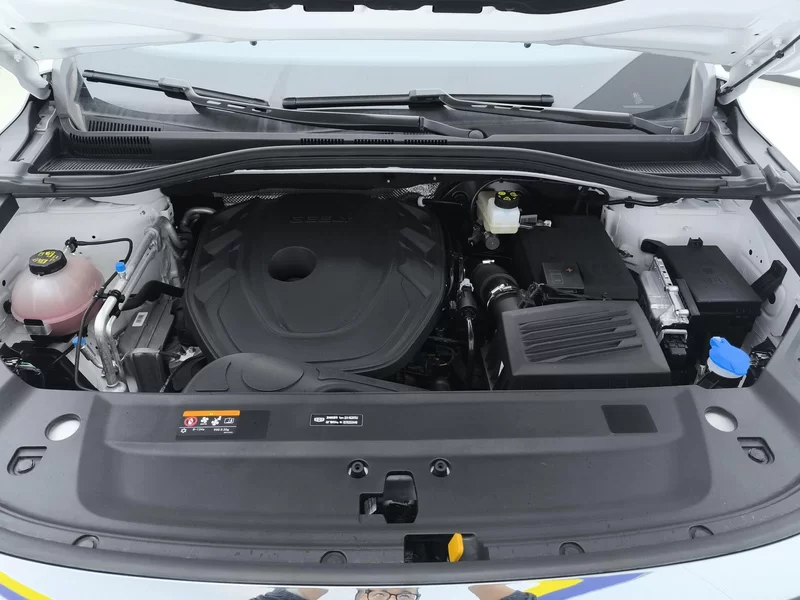 GEELY Okavango 2024 car image #8