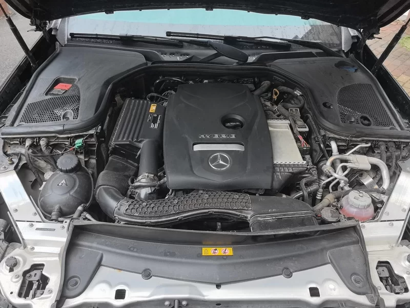 Mercedes-Benz E Class New Energy 2023 car image #8