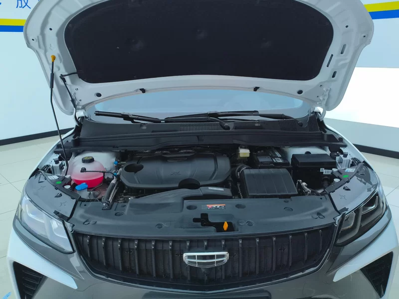 GEELY Coolray 2025 immagine di auto #8