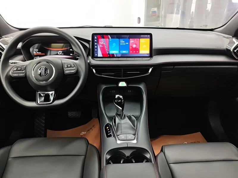 5 2025 car image #8
