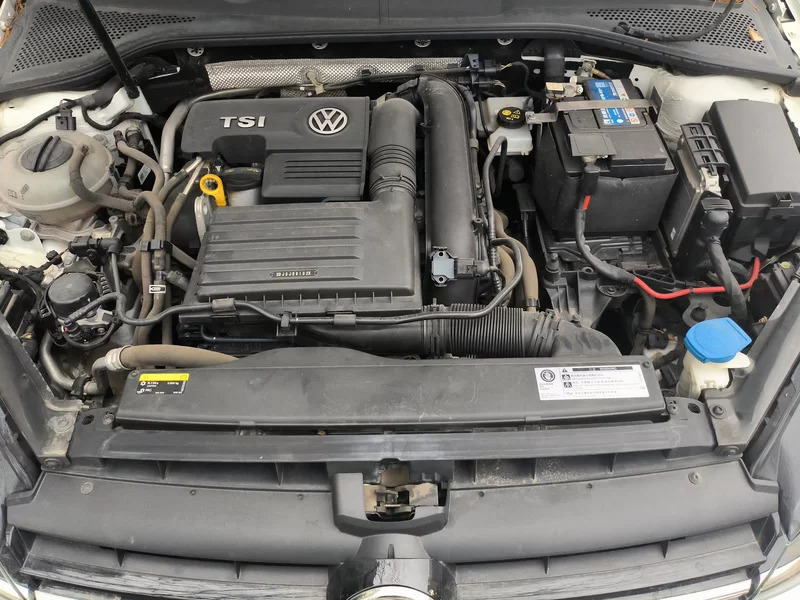 Volkswagen Golf 2020 car image #8