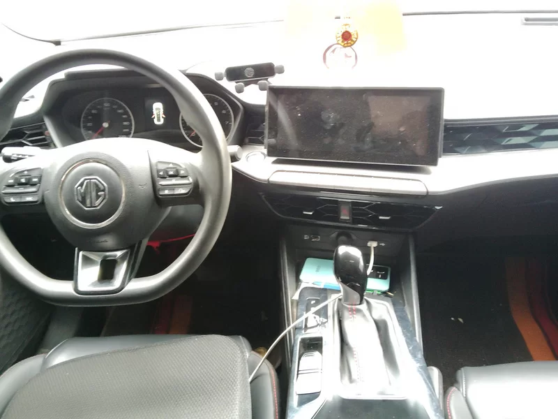 5 2022 imagen de coche #8