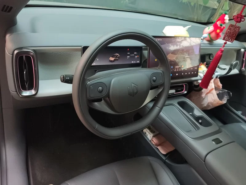 零跑汽车 零跑Lafa5 2025 汽车图片 #8