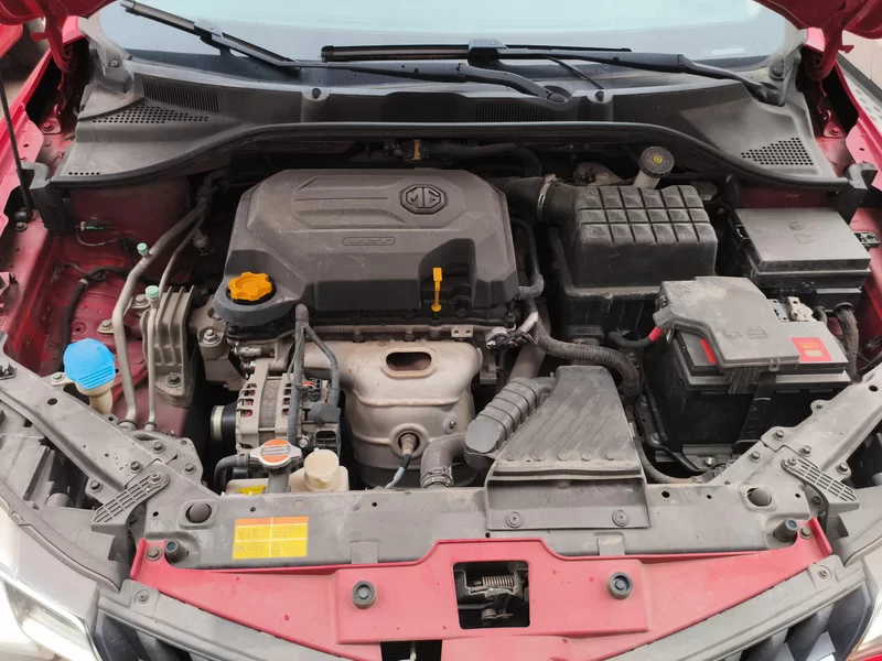 MG GT 2016 car image #8