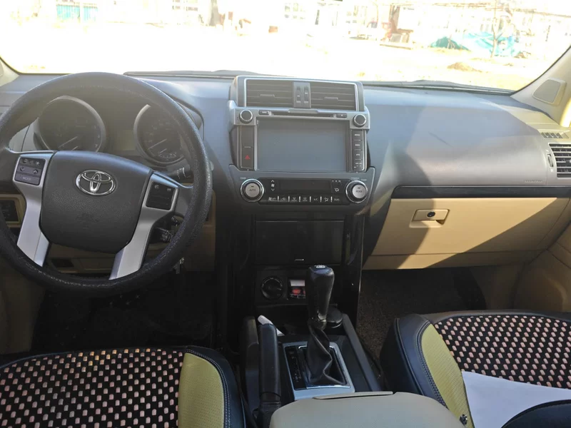 Toyota 2015 car image #8