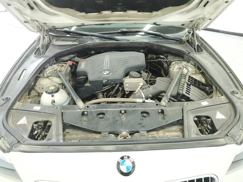 BMW 5 Series 2013 #8 BMW 5 Series 2013 car image #8