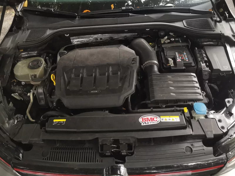 Volkswagen GolfGTI 2023 immagine di auto #8