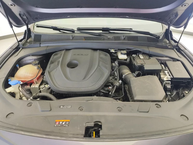 GEELY Preface 2025 car image #8