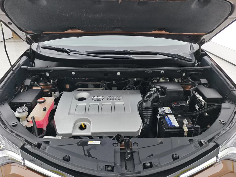 Toyota RAV4 2017 car image #8