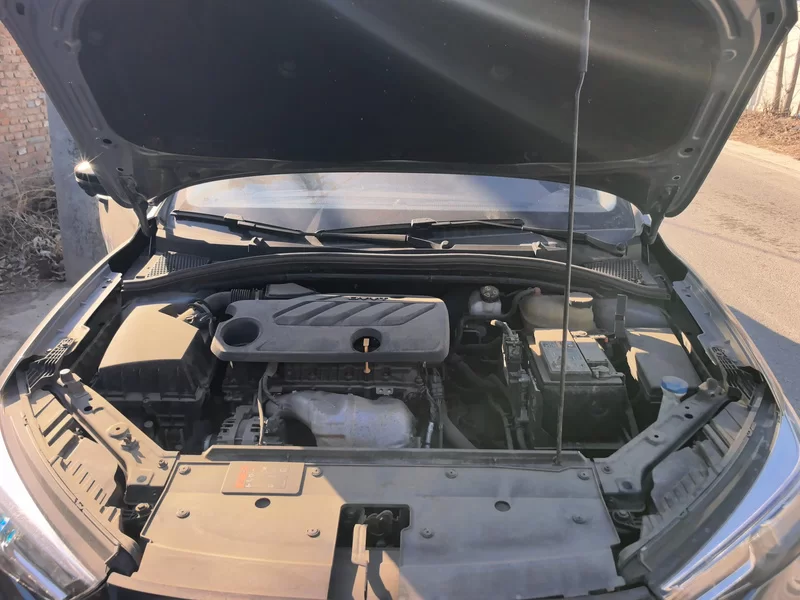 Roewe i5 2022 car image #8