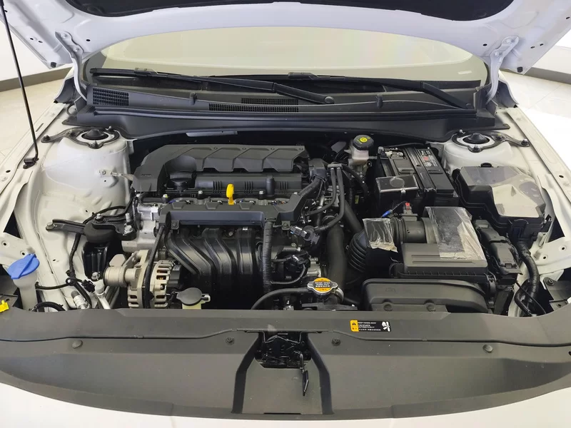 Hyundai Elantra 2023 car image #8