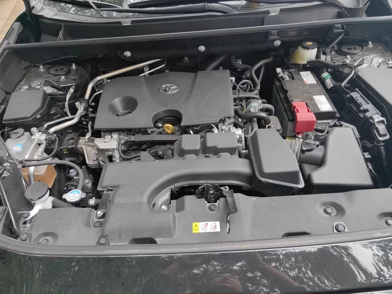 Toyota RAV4 2025 car image #8