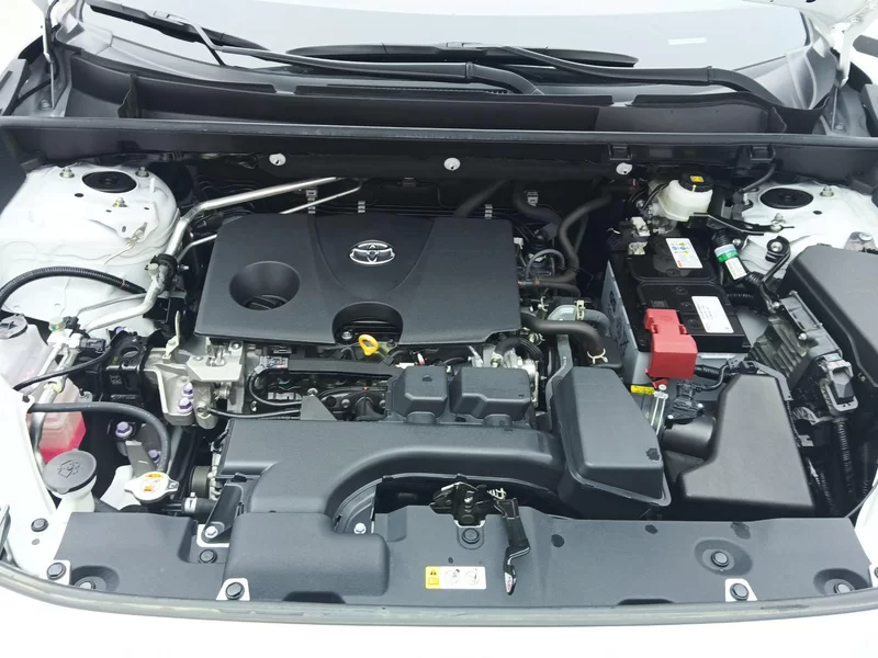 Toyota RAV4 2024 imagen de coche #8