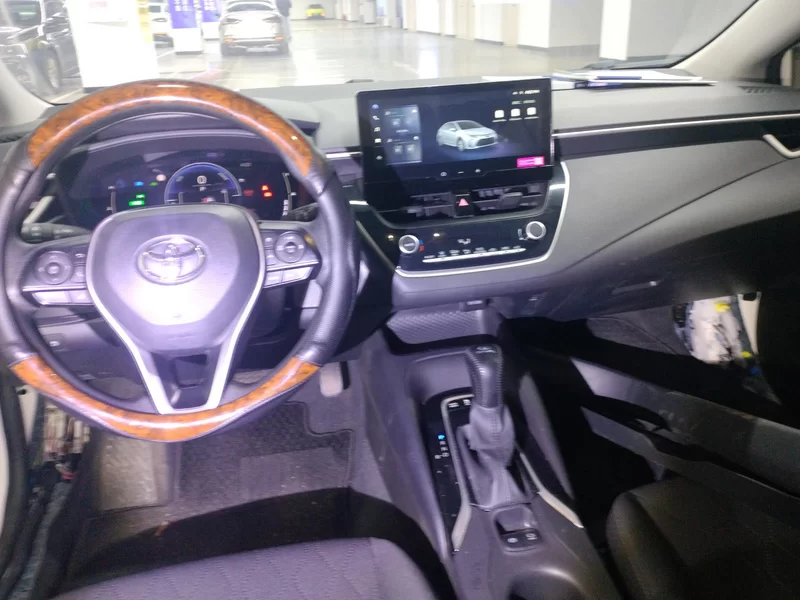 Toyota Corolla 2025 #8 Toyota Corolla 2025 car image #8