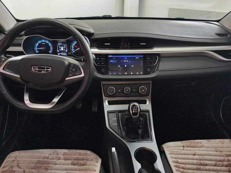 GEELY Emgrand 2020 #8 GEELY Emgrand 2020 car image #8