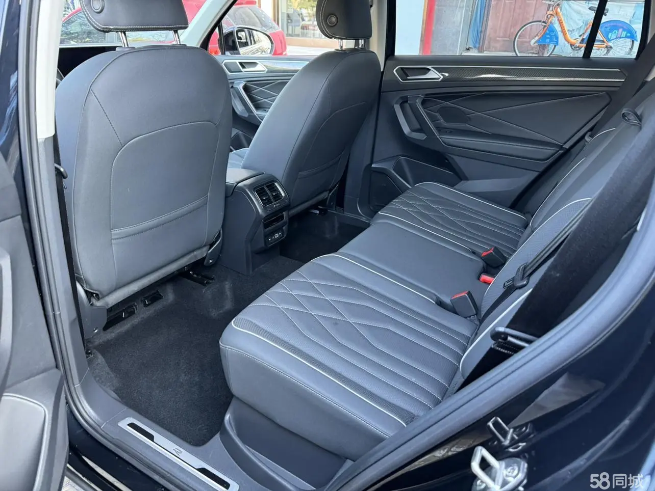 Volkswagen Tiguan L 2022 car image #8